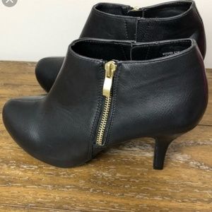 Madden Girl Booties -G- Ginger